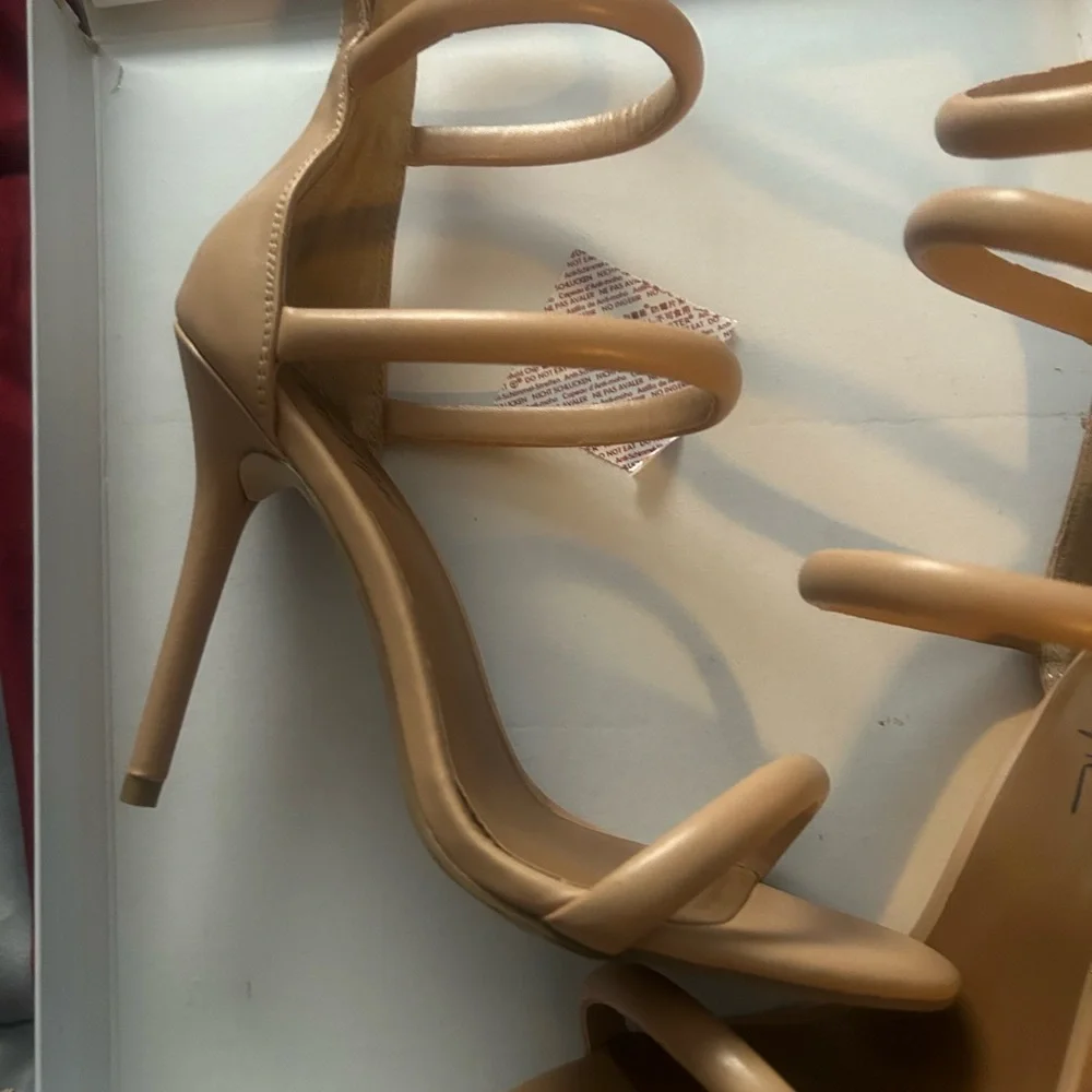 Nude Sandals - Picture 4 of 7